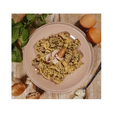 Uova strapazzate feta spinaci funghi