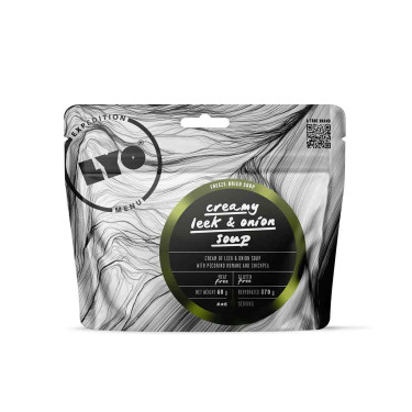 Cremet løg- og porresuppe med Pecorino Romano og kikærter