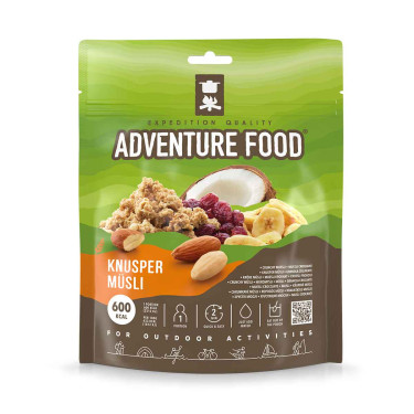 Knapperige muesli met melk en fruit