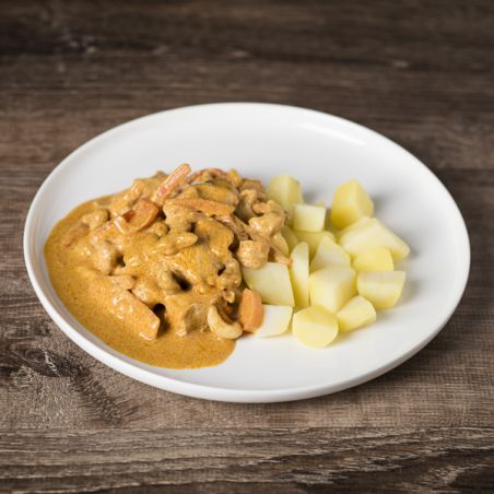 Tandoori-kana cashewpähkinöillä ja perunoilla