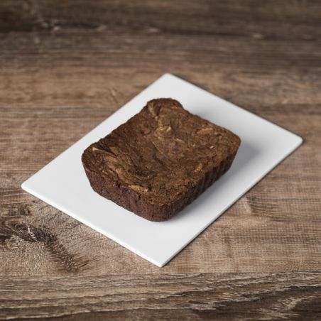 Brownie mit Zartbitterschokolade und Nüssen