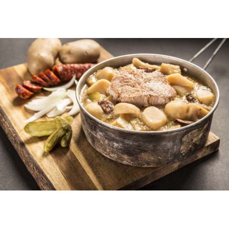 Varkenskotelet met gekookte aardappelen - Zelfverwarmend