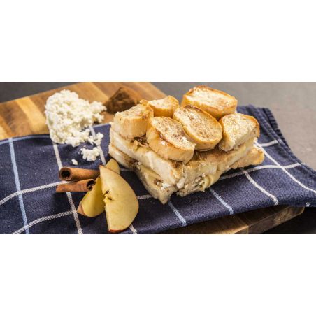 Pudding au pain, à la pomme et à la cannelle