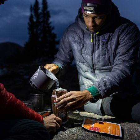Jetboil Stash -kaasukeitin ja 0,8 l muki