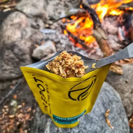 Makaron orzo w sosie bolońskim