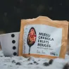 Granola-Müsli mit roten Beeren