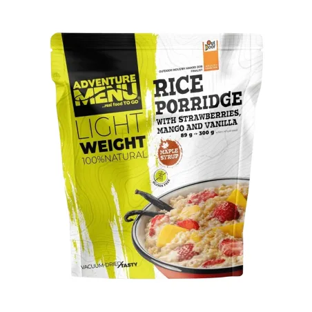 Rice porridge with strawberries, mango and vanilla