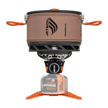 Jetboil Trailcook -kaasukeittimen ja 2 L:n muki